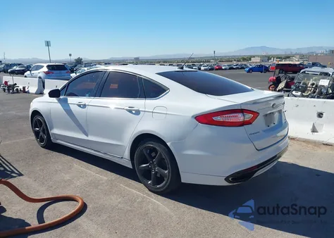 2013 Ford Fusion Se z USA, uszkodzony, nr VIN 3FA6P0H91DR324417